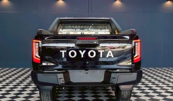TRAVO OVERLAND PLUS 4WD 2026 2.8 AT DOUBLE CAB BLACK  22880 full