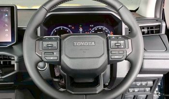 TRAVO OVERLAND PLUS 4WD 2026 2.8 AT DOUBLE CAB BLACK  23359 full