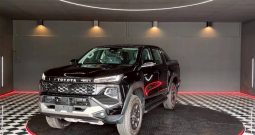 TRAVO OVERLAND PLUS 4WD 2026 2.8 AT DOUBLE CAB BLACK  23359