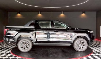 TRAVO OVERLAND PLUS 4WD 2026 2.8 AT DOUBLE CAB BLACK  23359 full