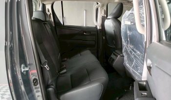 TRAVO OVERLAND PLUS 4WD 2026 2.8 AT DOUBLE CAB WHITE  23439 full