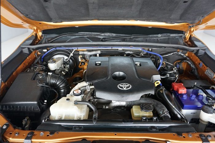 REVO 4WD 2020 2.4J AT SMART CAB ORANGE  235 full