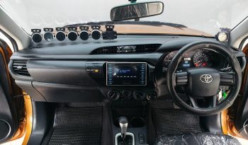 REVO 4WD 2020 2.4J AT SMART CAB ORANGE  235 full