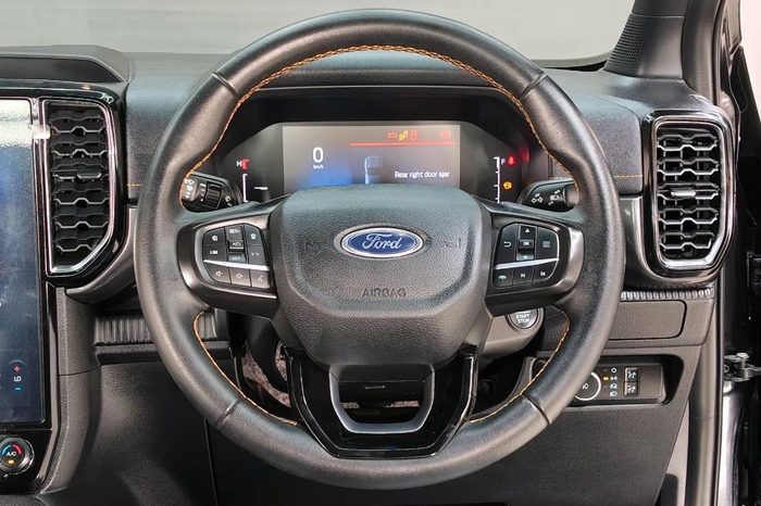 FORD 4WD 2023 2.0 AT DOUBLE CAB BLACK  2421 full