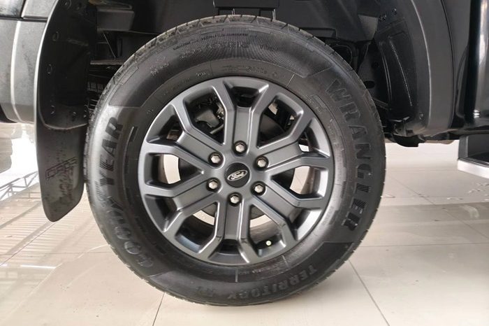 FORD 4WD 2023 2.0 AT DOUBLE CAB BLACK  2421 full