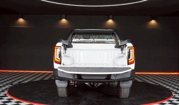 TRAVO OVERLAND PLUS 4WD 2026 2.8 AT DOUBLE CAB WHITE  23462 full