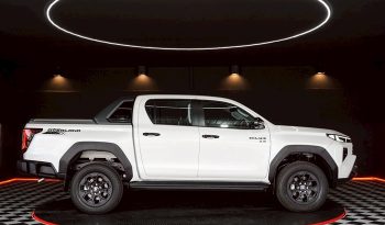 TRAVO OVERLAND PLUS 4WD 2026 2.8 AT DOUBLE CAB WHITE  23462 full