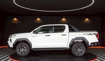 TRAVO OVERLAND PLUS 4WD 2026 2.8 AT DOUBLE CAB WHITE  23462 full