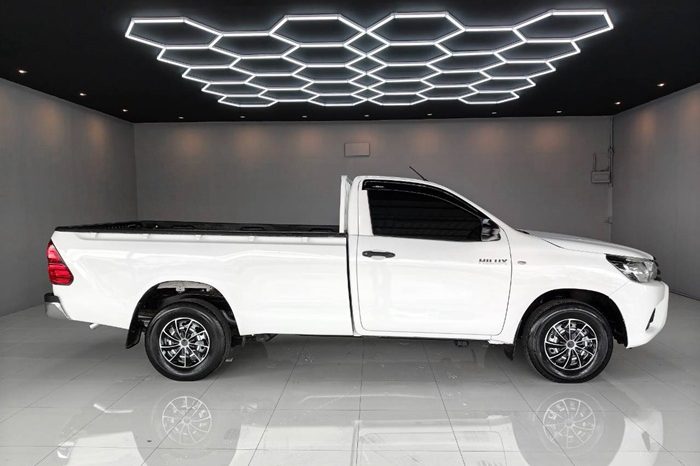 REVO 2WD 2019 2.4J MT STANDARD WHITE  2793 full