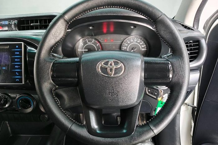 REVO 2WD 2019 2.4J MT STANDARD WHITE  2793 full