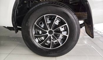 REVO 2WD 2019 2.4J MT STANDARD WHITE  2793 full