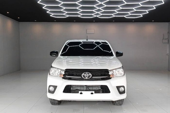 REVO 2WD 2019 2.4J MT STANDARD WHITE  2793 full