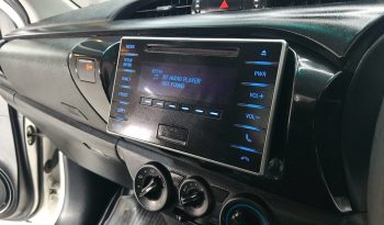 REVO 2WD 2018 2.4J MT STANDARD WHITE  2837 full