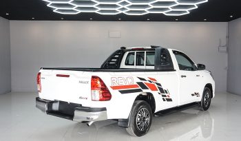 REVO 2WD 2018 2.4J MT STANDARD WHITE  2837 full