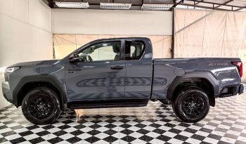 TRAVO 4TREX PREMIUM 4WD 2026 2.8 AT SMART CAB GREY 32189 full