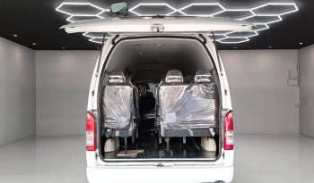 TOYOTA 2WD 2019 2.7 MT COMMUTER WHITE  3726 full