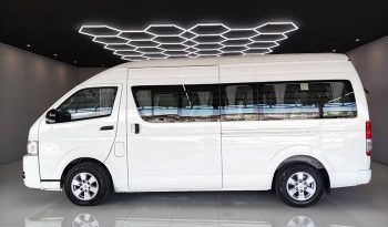 TOYOTA 2WD 2019 2.7 MT COMMUTER WHITE  3726 full
