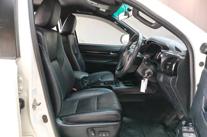 ROCCO PRE 2019 2.4G AT DOUBLE CAB WHITE  4123 full