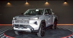 TRAVO PREMIUM 4TREX 2026 2.8 4WD MT DOUBLE CAB SILVER  42205