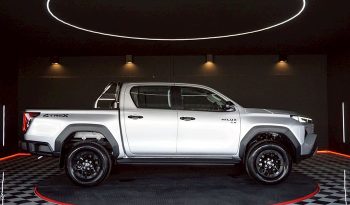 TRAVO PREMIUM 4TREX 2026 2.8 4WD MT DOUBLE CAB SILVER  42205 full
