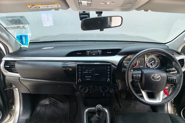 REVO 4WD 2021 2.4 MID MT DOUBLE CAB SILVER  4576 full
