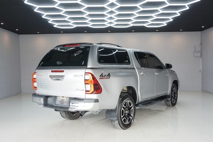 REVO 4WD 2021 2.4 MID MT DOUBLE CAB SILVER  4576 full