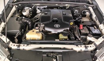 GR 2WD 2022 2.8G AT DOUBLE CAB WHITE  472 full