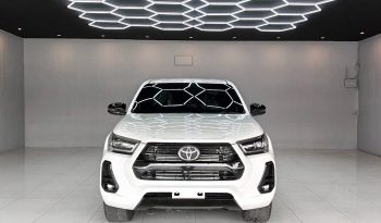 GR 2WD 2022 2.8G AT DOUBLE CAB WHITE  472 full
