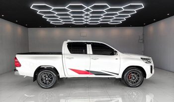 GR 2WD 2022 2.8G AT DOUBLE CAB WHITE  472 full