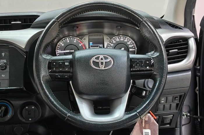REVO 2WD 2020 2.4 MID AT SAMRT CAB DARK GREY  7893 full