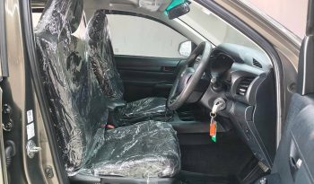 REVO PRE 2022 2.4 ENTRY AT DOUBLE CAB BRONZE 5048 full