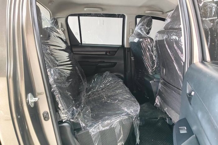 REVO PRE 2022 2.4 ENTRY AT DOUBLE CAB BRONZE 5048 full