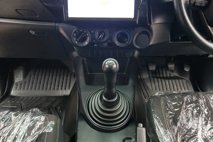 REVO 2WD 2019 2.4J MT SMART CAB DARK GREY  5115 full