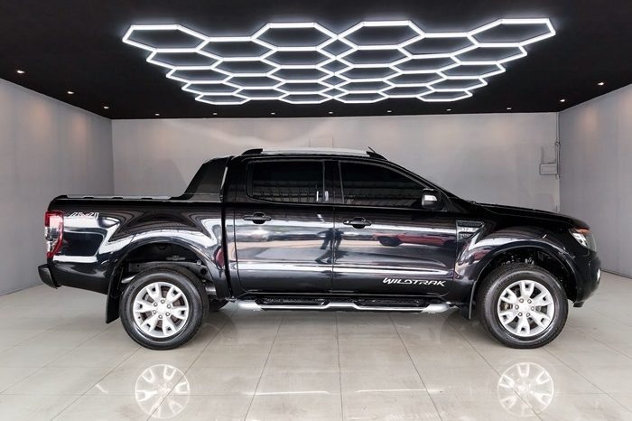 FORD 2WD 2013 2.2 AT DOUBLE CAB BLACK  5800 full