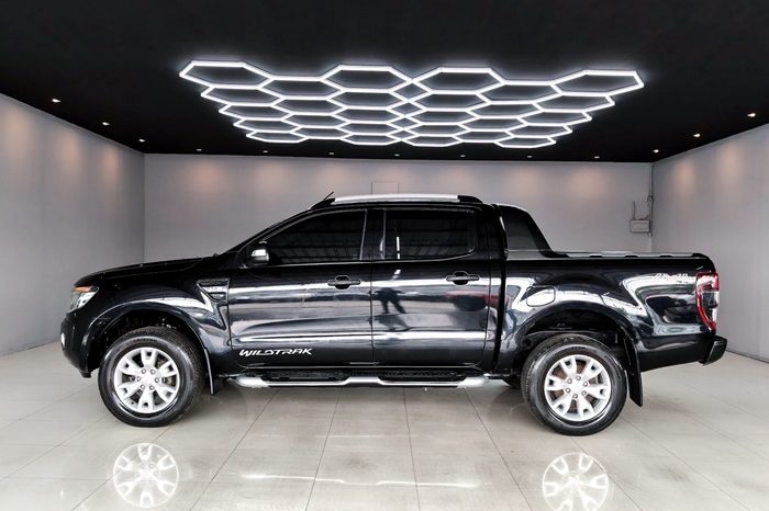 FORD 2WD 2013 2.2 AT DOUBLE CAB BLACK  5800 full