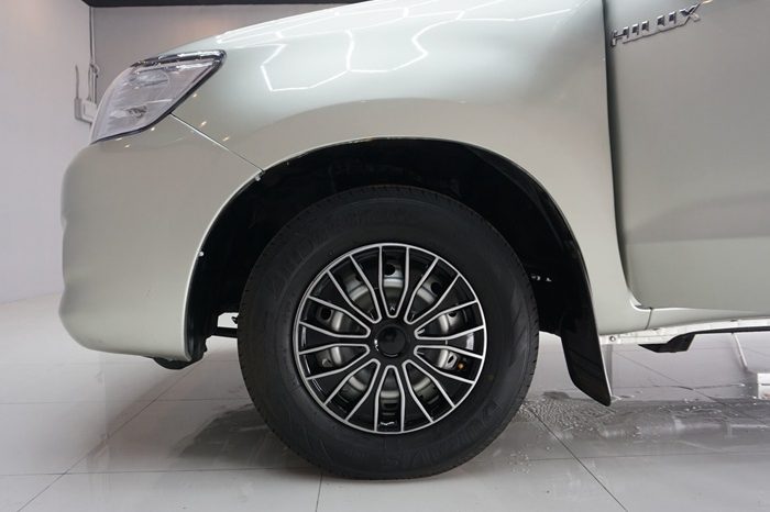 VIGO 2WD 2013 2.7J MT SMART CAB SILVER 5829 full