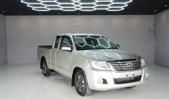 VIGO 2WD 2013 2.7J MT SMART CAB SILVER 5829 full