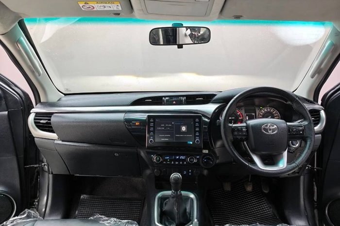REVO 4WD 2021 2.8 HIGHT MT SMART CAB DARK GREY  6279 full