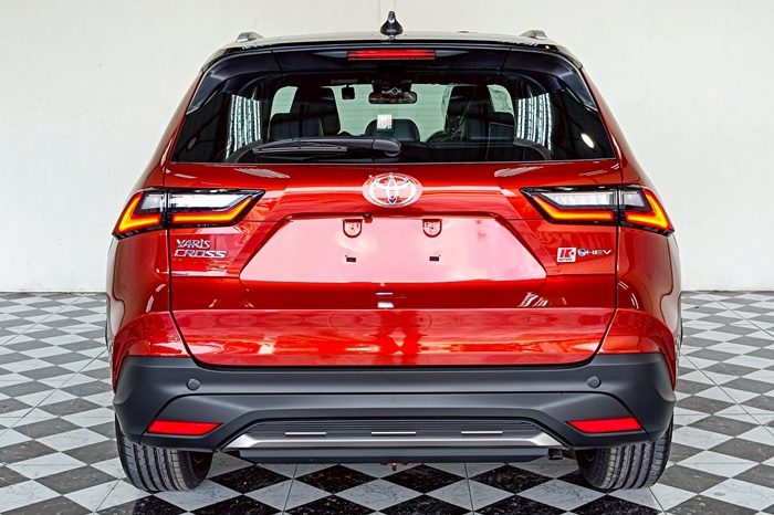 TOYOTA 2026 SUV PREMIUM YARIS CROSS 2WD 1.5 AT RED  63512 full
