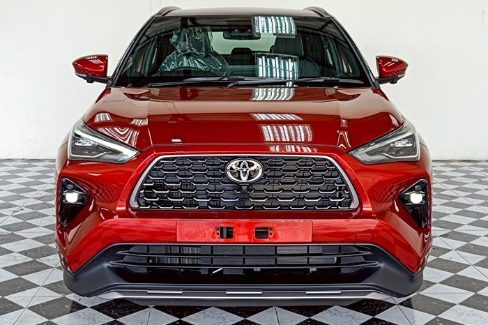 TOYOTA 2026 SUV PREMIUM YARIS CROSS 2WD 1.5 AT RED  63512 full