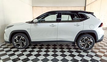 TOYOTA 2026 SUV PREMIUM YARIS CROSS 2WD 1.5 AT WHITE  69984 full