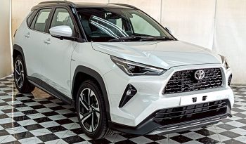 TOYOTA 2026 SUV PREMIUM YARIS CROSS 2WD 1.5 AT WHITE  69984 full