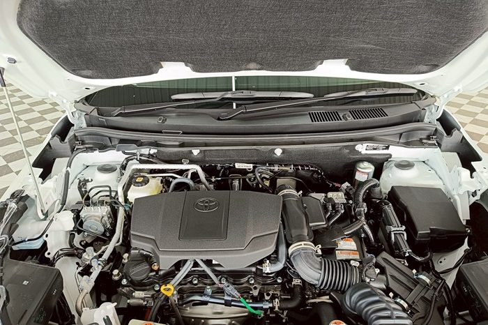 TOYOTA 2026 SUV PREMIUM YARIS CROSS 2WD 1.5 AT WHITE  69984 full