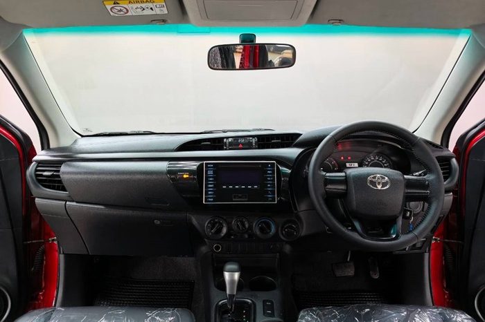 REVO 4WD 2017 2.4J AT SMART CAB RED  7176 full