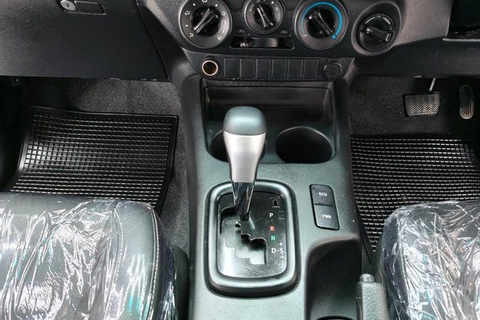 REVO 4WD 2017 2.4J AT SMART CAB RED  7176 full