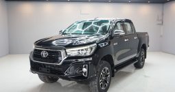 REVO PRE 2016 2.8G AT DOUBLE CAB BLACK  7686