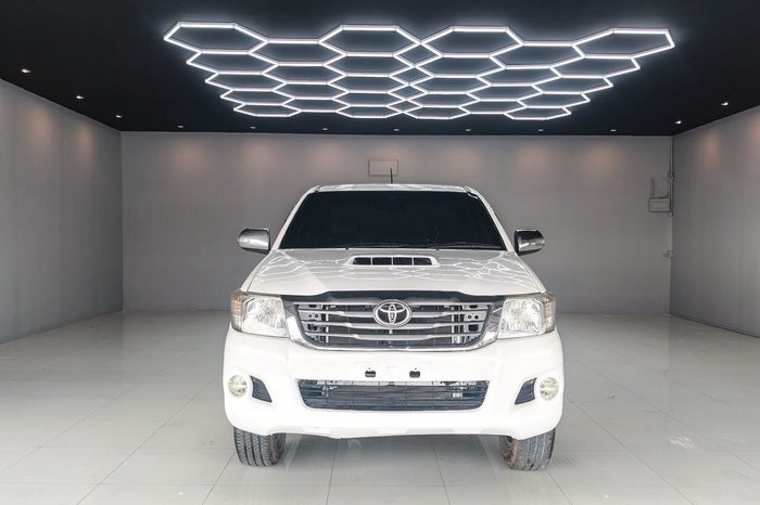 VIGO 2WD 2013 2.5E MT SAMRT CAB WHITE  7835 full