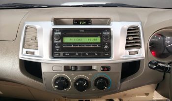 VIGO 2WD 2013 2.5E MT SAMRT CAB WHITE  7835 full