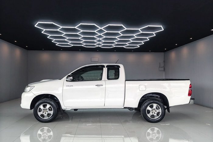VIGO 2WD 2013 2.5E MT SAMRT CAB WHITE  7835 full