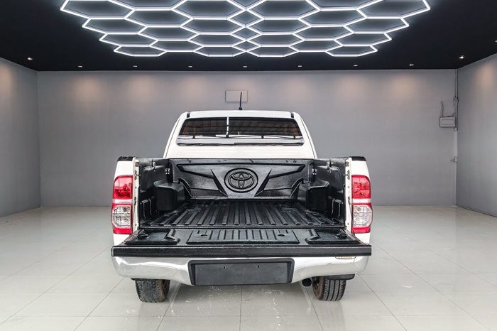 VIGO 2WD 2013 2.5E MT SAMRT CAB WHITE  7835 full